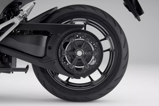 Honda việt nam đăng ký mẫu xe mô tô điện mới - mạnh ngang ngửa xe xăng 600cc đầy pin chạy 150 km - 9