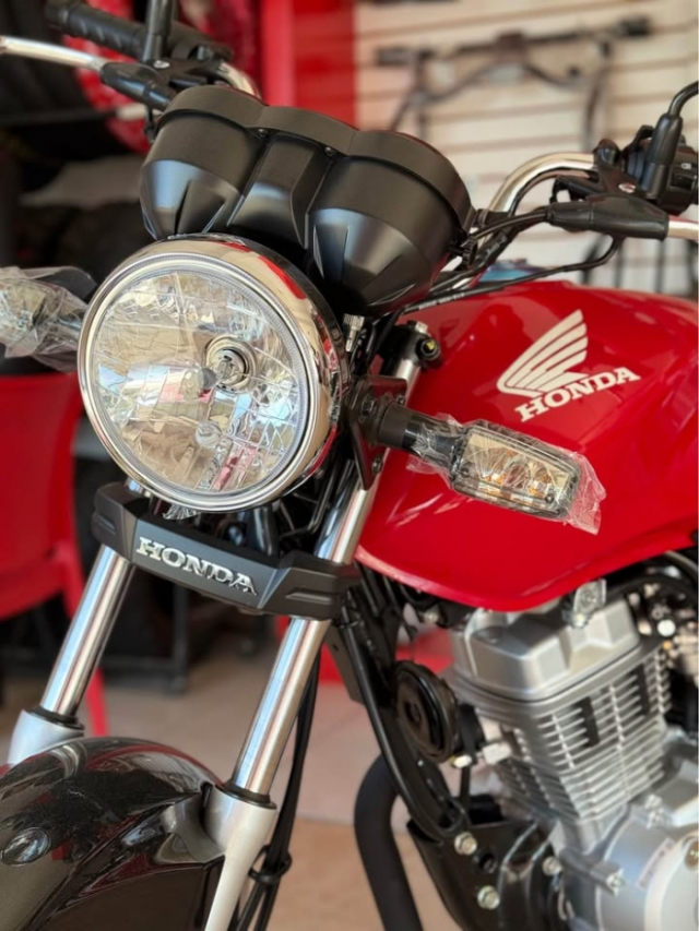 Kham pha Honda GL150 CARGO mau xe con tay phuc vu cho muc dich cho hang - 4