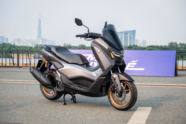 Chenh nhau 10 trieu dong giua Yamaha NMAX 155 Tech Max hay NVX 155 SP Xe nao phu hop voi ban - 4