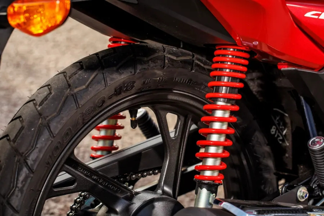 Xem ae biker châu âu đánh giá thế nào về honda cb125f 2026 mới khi vừa chạy thử - 7
