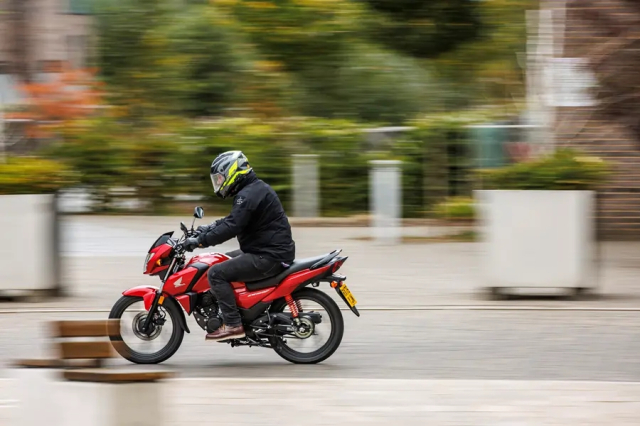 Xem ae biker châu âu đánh giá thế nào về honda cb125f 2026 mới khi vừa chạy thử - 11