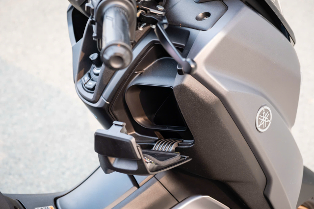 Yamaha NMAX 155 chinh thuc quay tro lai thi truong Viet Nam voi gia ban tu 69 trieu dong - 12