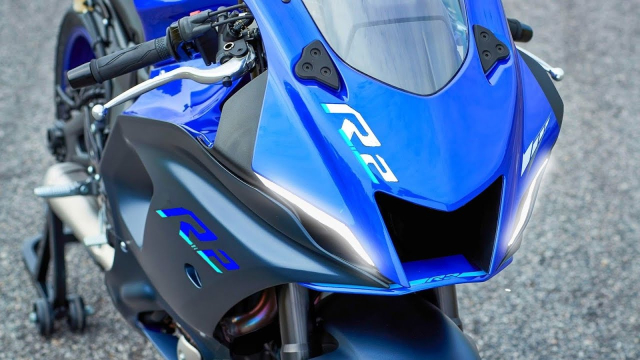 Yamaha am tham dang ky ten goi R2 tren toan cau Manh ghep con thieu giua R15 va R3 dang dan lo dien - 3