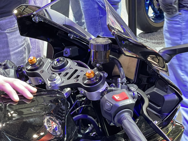 Yamaha YZFR7 2026 Tu Sport thuan co khi sang Supersport thoi dai dien tu - 4
