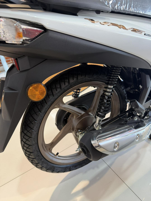 Hinh anh thuc te cua Honda Wave 110 2026 nhanh chong len ke tai cac dai ly - 6