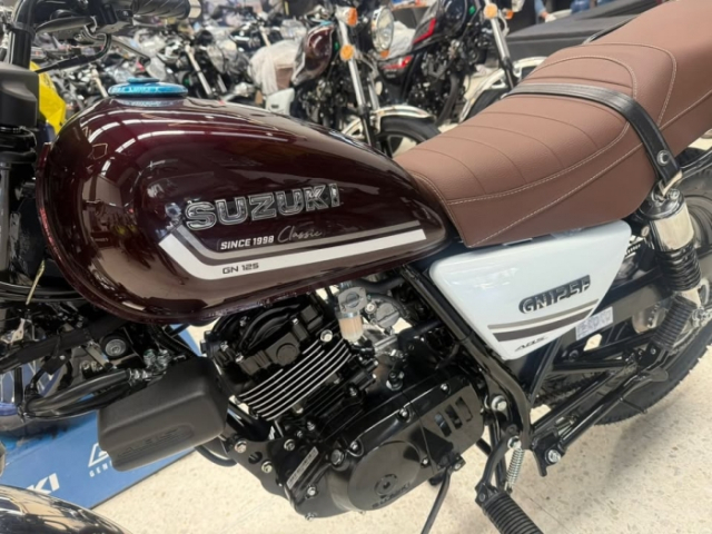 Huyền thoại cổ điển suzuki gn125 abs classic edition 2026 ra mắt với giá quy đổi chỉ 40 triệu đồng - 1