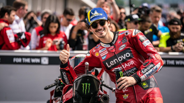Vì sao francesco bagnaia đang tiến gần cửa rời ducati hơn là ở lại góc nhìn từ hậu trường motogp - 3