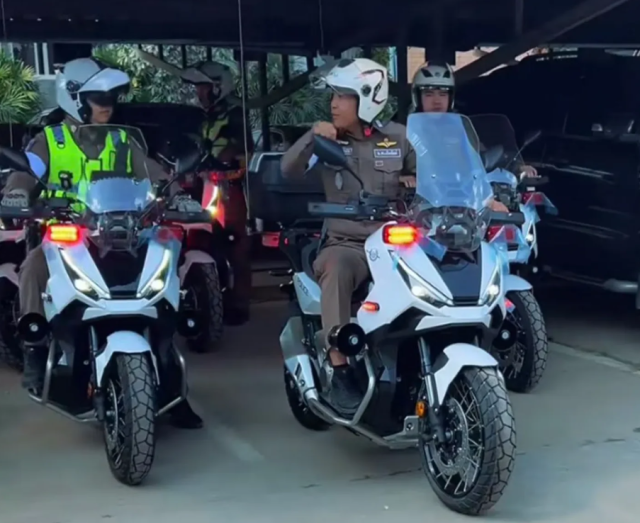 Honda x-adv 750 xe công vụ của cảnh sát thái lan - khi xe ga cũng có thể gánh vác nhiệm vụ - 3