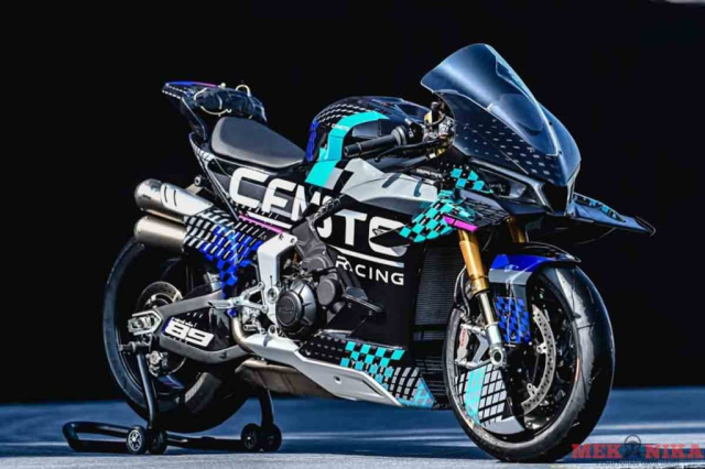 V4.0 R V4SR-RR lộ diện tại CFMoto Day 2026 - Trái tim V4 1.000cc bắt đầu gầm ...