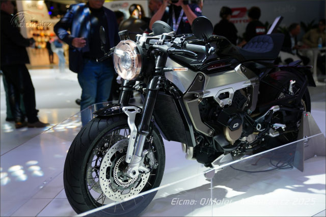 QJMotor rục rịch ra mắt mẫu xe Cafe racer V4, tin đồn hay bước đi táo ...