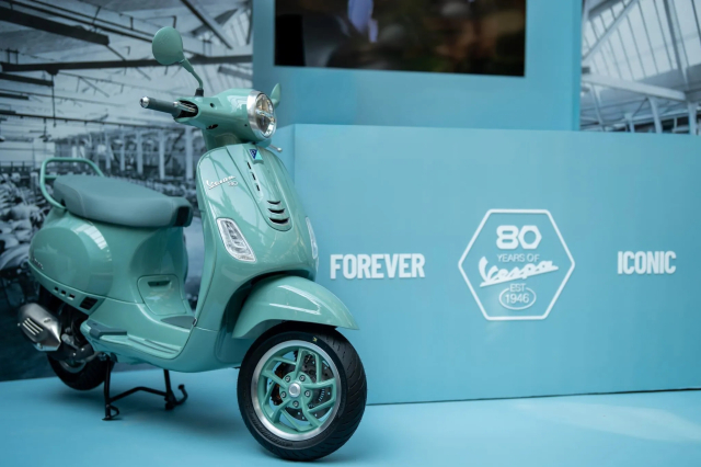 Ra mat Vespa Tech 80th Special Edition Khi chat Y hoai co gap cong nghe hien dai