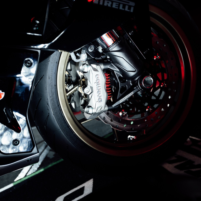 Sieu pham xe ga danh cho gioi suu tam Italjet Dragster 700 Twin dang tren duong ve Viet Nam - 8