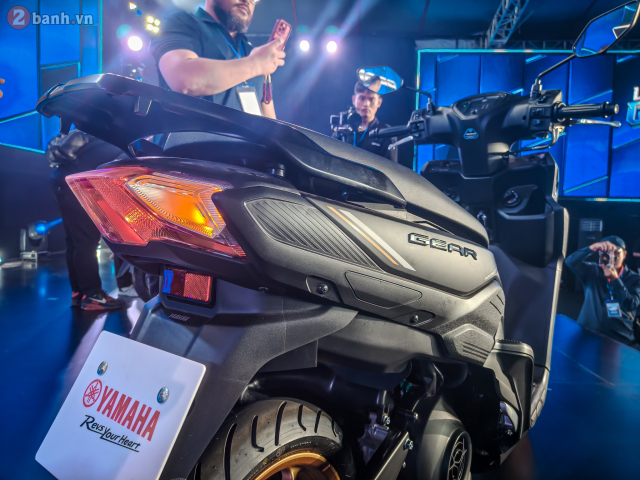 Yamaha Gear 125 Hybrid ra mat thi truong Viet Xe Hybrid thu 2 cua hang co gia chi tu 30 trieu Dong - 30