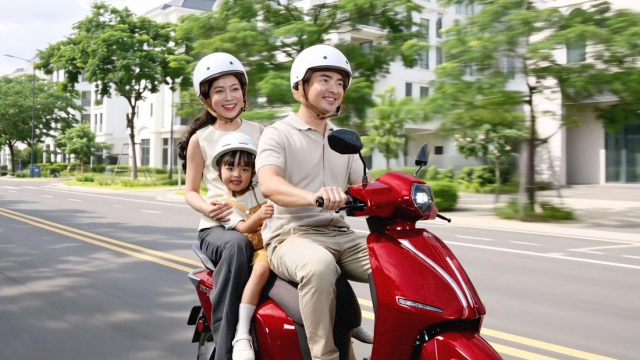 Dat Bike Era ra mat Xe dien Viet gia tu 299 trieu di duoc 200 kmsac co cop xe toi 50 lit - 4