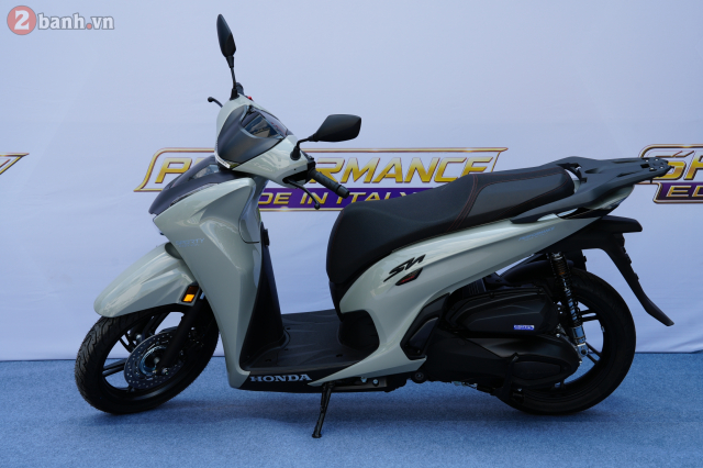 Honda SH350i 2026 nhap Y vua ra mat o nuoc ta voi gia ban cao hon gap doi so voi ban trong nuoc - 10