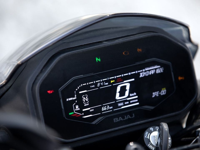 Bajaj Dominar 250 2027 gay chu y voi loat cong nghe moi ABS 2 kenh 3 che do lai gia cuc hap dan - 3