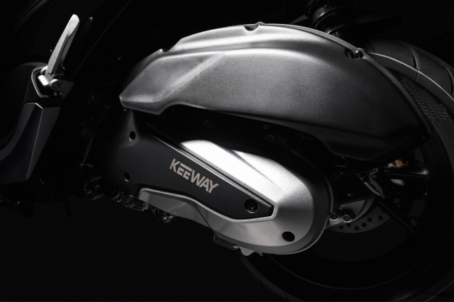 Keeway Velara 125 ra mat Mau xe ga 125cc co kinh chan gio chinh dien man hinh TFT - 5